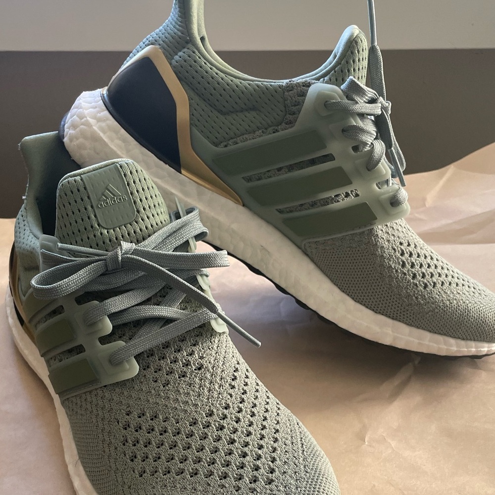 Adidas Green and Black Athletic Shoes with Modern Silhouette